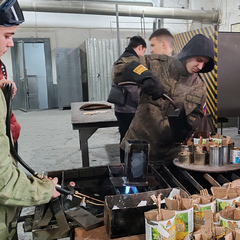 В рамках Всероссийской акции "Неделя добрых дел" от Движения Первых наши студенты сделали шаг навстречу героям!